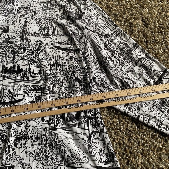 Chicos Womens Crop Top 2 Large White Black Art Graphic 3/4 Sleeve Soft Casual - Picture 8 of 12